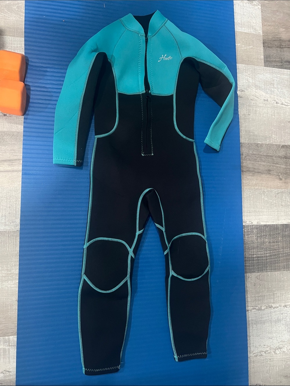Hento Kids Full Body Wetsuit in Teal and Black